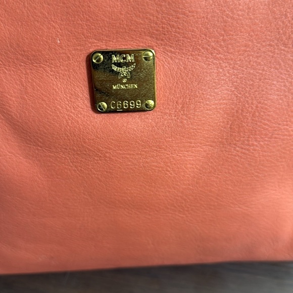 MCM Shoulder Bag in Leather - Picture 3 of 10